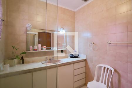 Casa para alugar com 250m², 3 quartos e 4 vagas Casa para alugar com 250m², 3 quartos e 4 vagasBanheiro