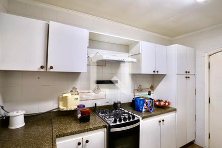 Casa para alugar com 250m², 3 quartos e 4 vagas Casa para alugar com 250m², 3 quartos e 4 vagasCozinha