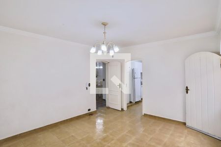 Casa para alugar com 250m², 3 quartos e 4 vagas Casa para alugar com 250m², 3 quartos e 4 vagasCopa