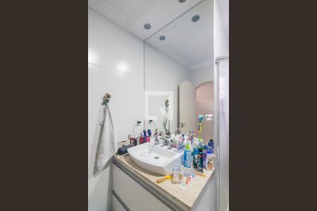 Casa à venda com 160m², 3 quartos e 2 vagasBanheiro