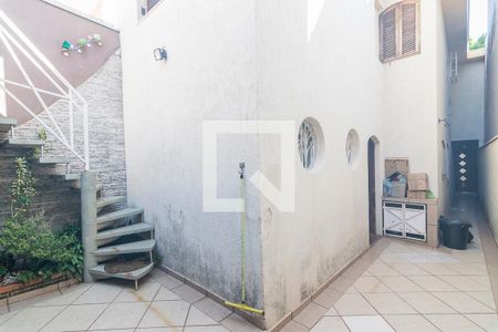 Casa à venda com 160m², 3 quartos e 2 vagasQuintal