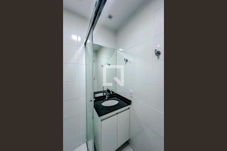 Banheiro de apartamento para alugar com 1 quarto, 27m² em Vila Dom Pedro I, São Paulo