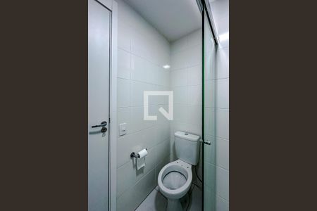 Banheiro de apartamento para alugar com 1 quarto, 27m² em Vila Dom Pedro I, São Paulo