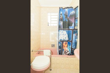 Casa à venda com 200m², 3 quartos e 2 vagasBanheiro 1