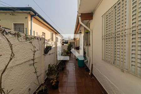 Casa à venda com 200m², 3 quartos e 2 vagasCorredor