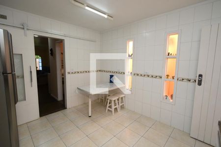 Casa à venda com 160m², 3 quartos e 2 vagasCozinha