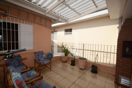 Casa à venda com 160m², 3 quartos e 2 vagasTerraço