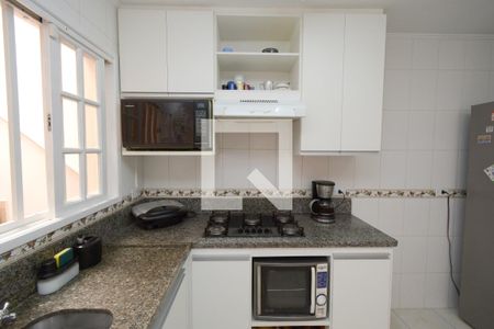 Casa à venda com 160m², 3 quartos e 2 vagasDetalhe da cozinha