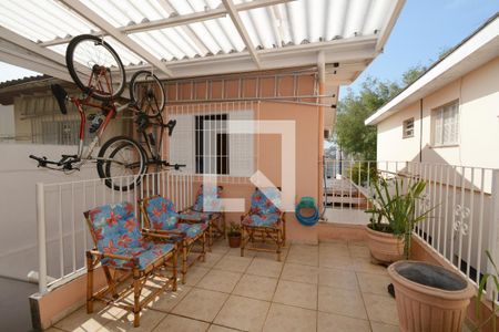 Casa à venda com 160m², 3 quartos e 2 vagasTerraço