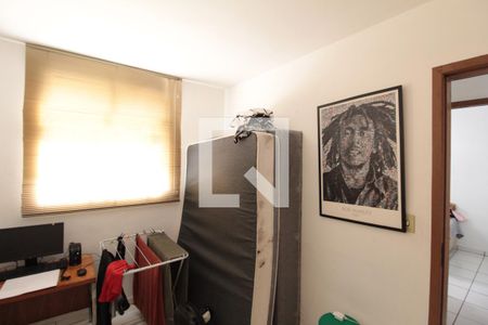 Quarto 1 de apartamento para alugar com 2 quartos, 50m² em São João Batista (venda Nova), Belo Horizonte