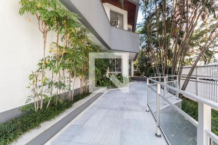 Apartamento à venda com 154m², 3 quartos e 2 vagas Apartamento à venda com 154m², 3 quartos e 2 vagasEntrada