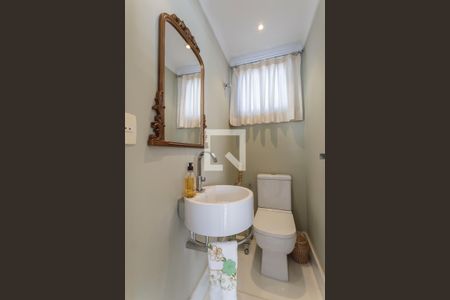 Apartamento à venda com 154m², 3 quartos e 2 vagas Apartamento à venda com 154m², 3 quartos e 2 vagasLavabo