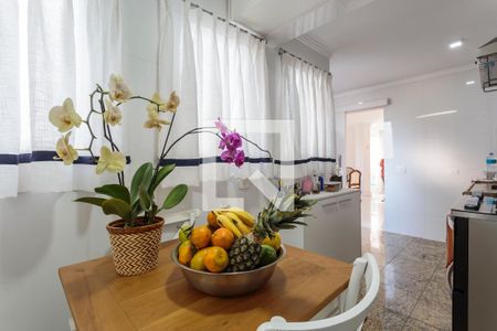 Apartamento à venda com 154m², 3 quartos e 2 vagas Apartamento à venda com 154m², 3 quartos e 2 vagasCozinha