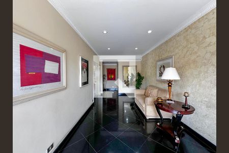 Apartamento à venda com 180m², 3 quartos e 2 vagasHall Social Bloco