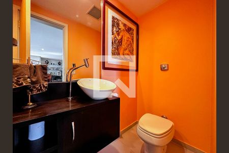 Apartamento à venda com 180m², 3 quartos e 2 vagasLavabo