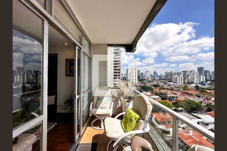 Apartamento à venda com 180m², 3 quartos e 2 vagasSacada