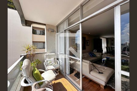 Apartamento à venda com 180m², 3 quartos e 2 vagasSacada