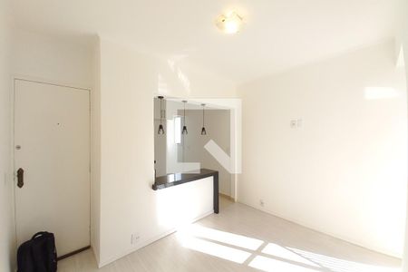 Sala de apartamento à venda com 1 quarto, 54m² em Cambuí, Campinas