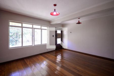 Sala de casa à venda com 3 quartos, 206m² em Cambuci, São Paulo