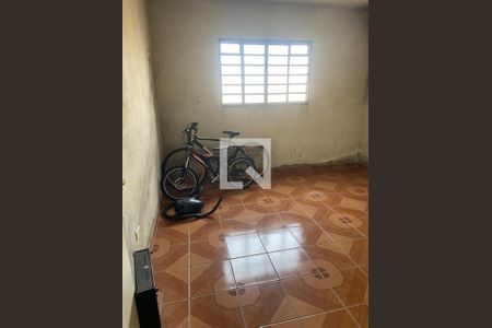 Quarto de casa à venda com 6 quartos, 780m² em Vila Antonieta, São Paulo