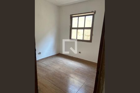 Quarto de casa à venda com 6 quartos, 780m² em Vila Antonieta, São Paulo