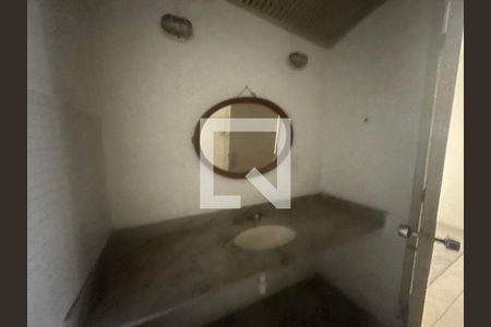 Casa à venda com 3 quartos, 130m² em Santa Rosa, Niterói