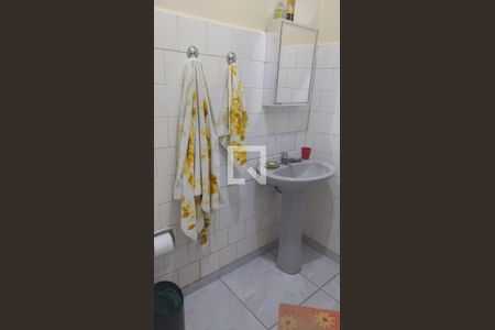 Casa à venda com 80m², 3 quartos e 8 vagas