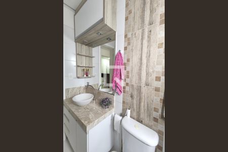 Apartamento para alugar com 60m², 3 quartos e sem vagaBanheiro