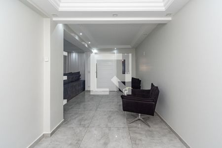 Sala de casa à venda com 3 quartos, 150m² em Conjunto Residencial Jardim Canaa, São Paulo