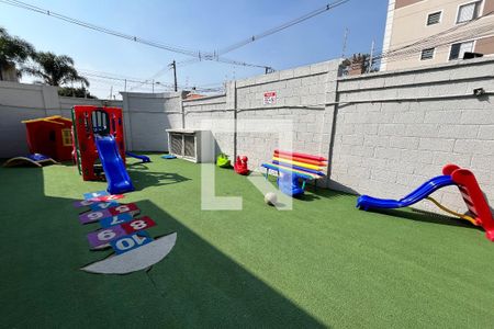 Apartamento para alugar com 48m², 2 quartos e 1 vaga Apartamento para alugar com 48m², 2 quartos e 1 vagaÁrea comum - Playground