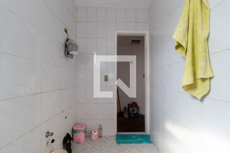 Casa à venda com 200m², 3 quartos e 3 vagas Casa à venda com 200m², 3 quartos e 3 vagasBanheiro