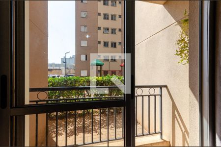 Sacada de apartamento à venda com 2 quartos, 48m² em Vila Santa Delfina, São Paulo