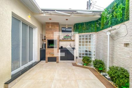 Casa à venda com 198m², 3 quartos e 3 vagasGaragem