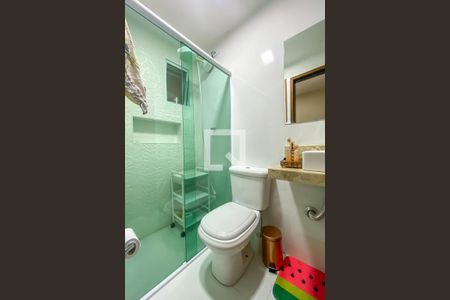 Casa à venda com 198m², 3 quartos e 3 vagasBanheiro Escritório