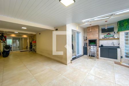 Casa à venda com 198m², 3 quartos e 3 vagasGaragem