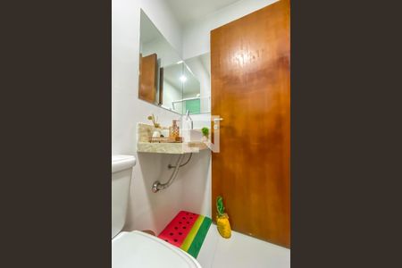 Casa à venda com 198m², 3 quartos e 3 vagasBanheiro Escritório