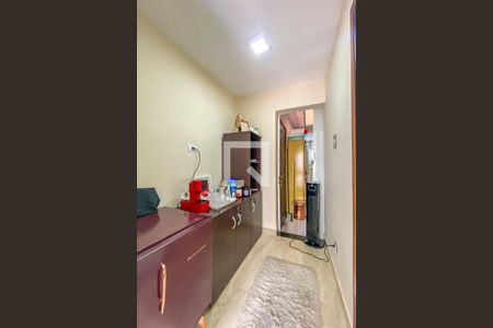 Casa à venda com 198m², 3 quartos e 3 vagasEscritório