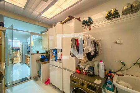 Casa à venda com 198m², 3 quartos e 3 vagasÁrea de Serviço