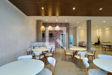 Apartamento para alugar com 52m², 1 quarto e 1 vaga Apartamento para alugar com 52m², 1 quarto e 1 vagaÁrea comum - Salão de festas
