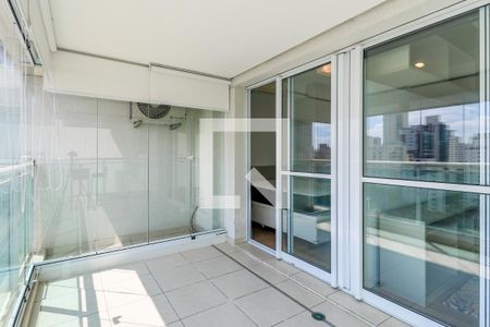 Apartamento à venda com 49m², 1 quarto e 1 vaga Apartamento à venda com 49m², 1 quarto e 1 vagaVaranda