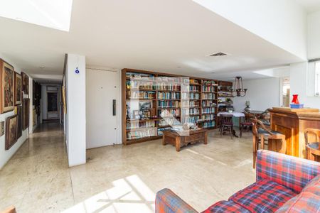 Sala 1 de apartamento para alugar com 2 quartos, 260m² em Cerqueira César, São Paulo