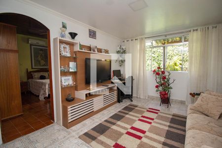 Casa à venda com 540m², 5 quartos e 2 vagas Casa à venda com 540m², 5 quartos e 2 vagasSala