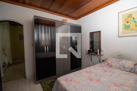 Casa à venda com 540m², 5 quartos e 2 vagas Casa à venda com 540m², 5 quartos e 2 vagasQuarto 2