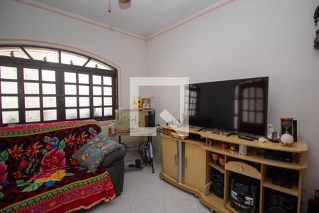 Casa à venda com 540m², 5 quartos e 2 vagas Casa à venda com 540m², 5 quartos e 2 vagasSala - Casa 2