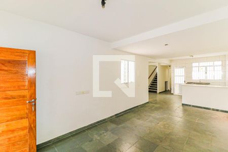 Sala de casa para alugar com 2 quartos, 140m² em Chácara Monte Alegre, São Paulo