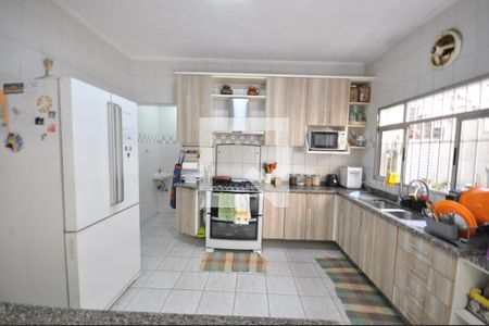 Casa à venda com 240m², 3 quartos e 2 vagasCozinha