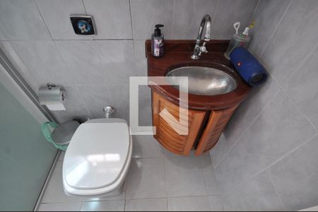 Casa à venda com 240m², 3 quartos e 2 vagasBanheiro da Suíte 1