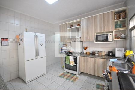 Casa à venda com 240m², 3 quartos e 2 vagasCozinha