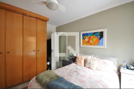 Casa à venda com 240m², 3 quartos e 2 vagasSuíte 2