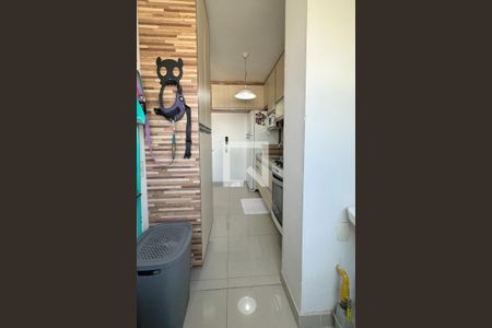 Apartamento à venda com 72m², 2 quartos e 1 vagaÁrea de Serviço